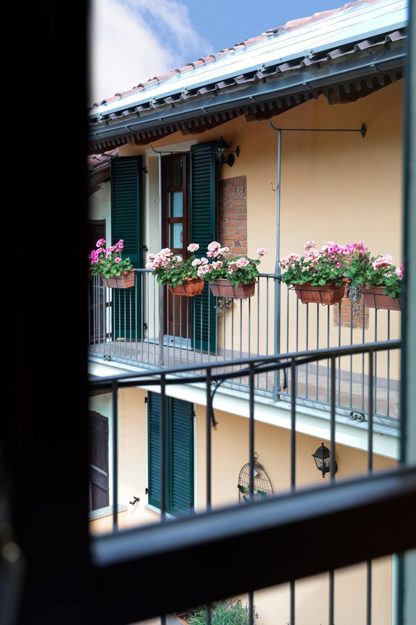 La Cantinella Country House La Morra Εξωτερικό φωτογραφία
