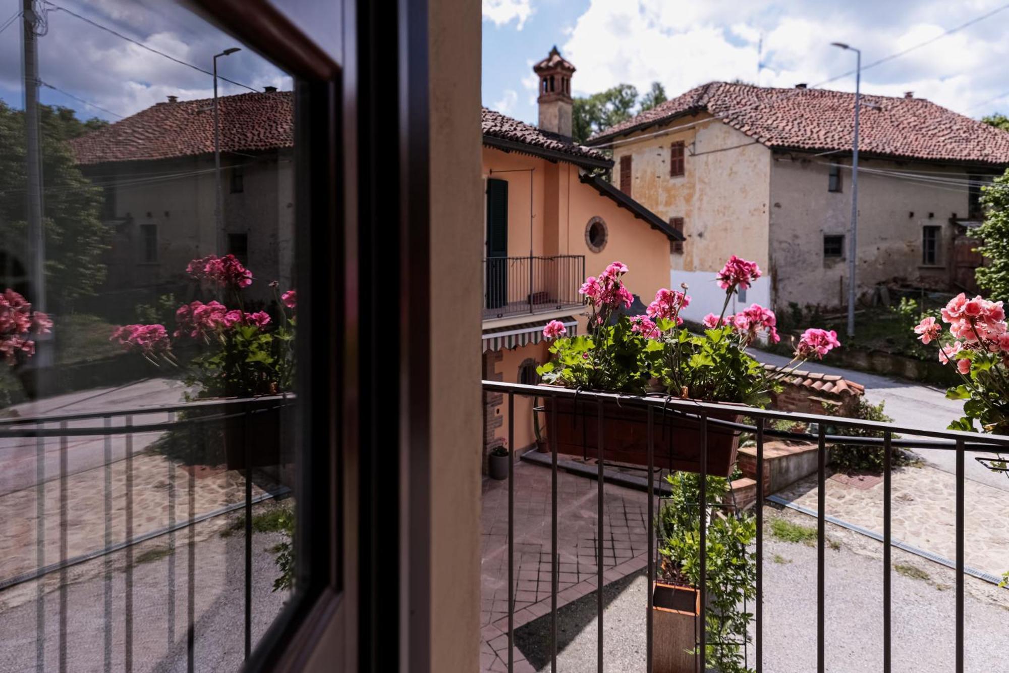 La Cantinella Country House La Morra Εξωτερικό φωτογραφία